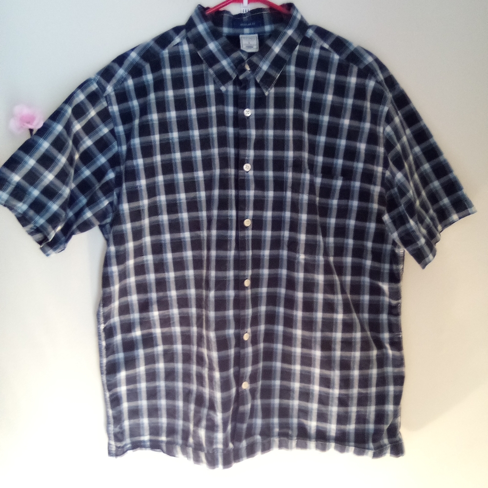 Old Navy Black and White Plaid Casual Shirt